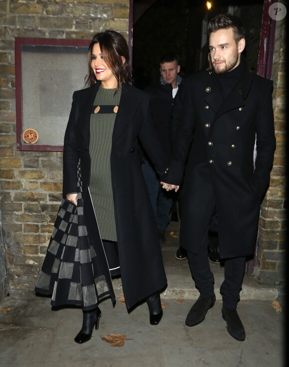 Cheryl Cole (Cheryl Fernandez-Versini) enceinte et son compagnon Liam Payne à la sortie de la chorale de Noël de l'église de St James à Londres. 29 November 2016