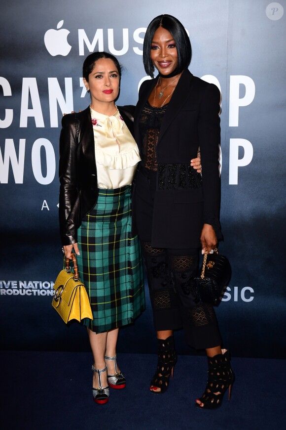 Salma Hayek et Naomi Campbell assistent à la projection de 'Can't Stop, Won't Stop: A Bad Boy Story' au cinéma Curzon Mayfair. Londres, le 17 mai 2017.