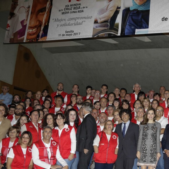 La reine Letizia d'Espagne lors d'un événement pour la journée mondiale de la Croix Rouge et du Croissant-Rouge à Séville, le 11 mai 2017.