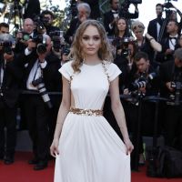 Lily-Rose Depp divine et impériale à Cannes à l'image de sa mère Vanessa Paradis