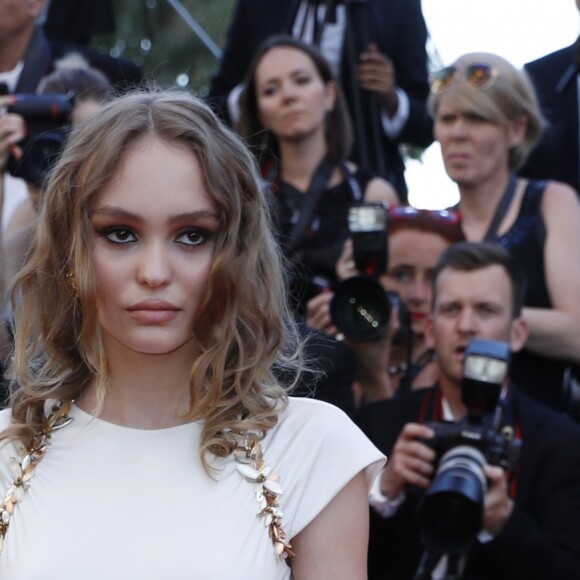 Lily-Rose Depp - Projection du film "Les Fantômes d'Ismael" et cérémonie d'ouverture du 70e Festival de Cannes au Palais des Festivals. Cannes le 17 mai 2017.