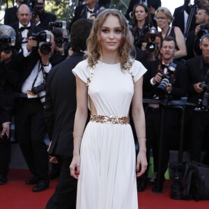 Lily-Rose Depp - Projection du film "Les Fantômes d'Ismael" et cérémonie d'ouverture du 70e Festival de Cannes au Palais des Festivals. Cannes le 17 mai 2017.