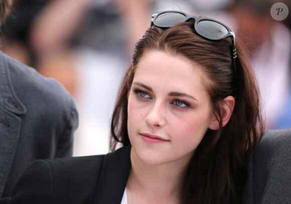 Kristen Stewart lors du photocall du film Sur la route au festival de Cannes 2012