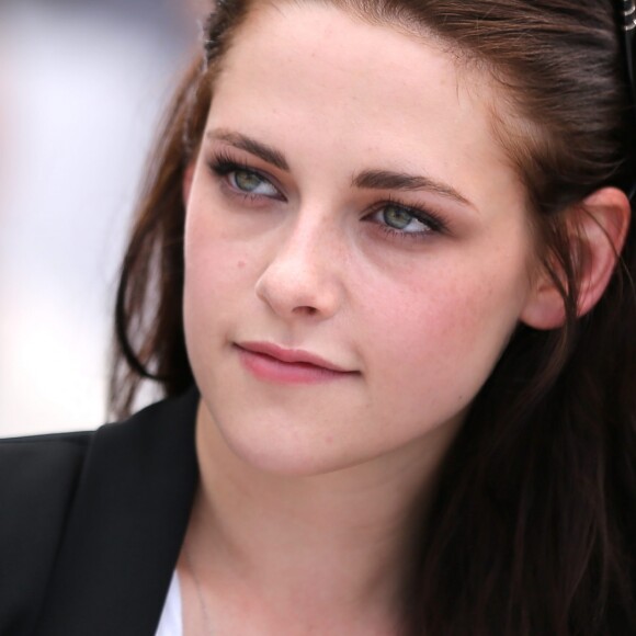Kristen Stewart lors du photocall du film Sur la route au festival de Cannes 2012
