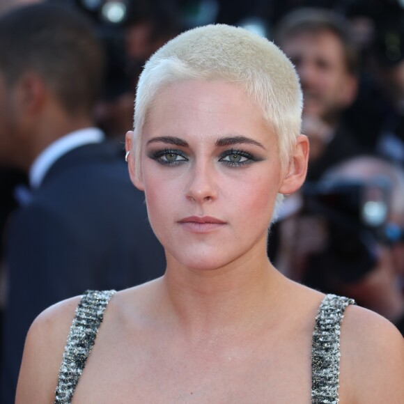 Kristen Stewart en Chanel - Montée des marches du film "120 battements par minute" lors du 70ème Festival International du Film de Cannes. Le 20 mai 2017. © Borde-Jacovides-Moreau / Bestimage