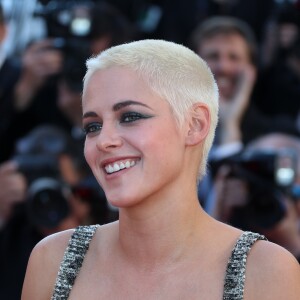 Kristen Stewart en Chanel - Montée des marches du film "120 battements par minute" lors du 70ème Festival International du Film de Cannes. Le 20 mai 2017. © Borde-Jacovides-Moreau / Bestimage