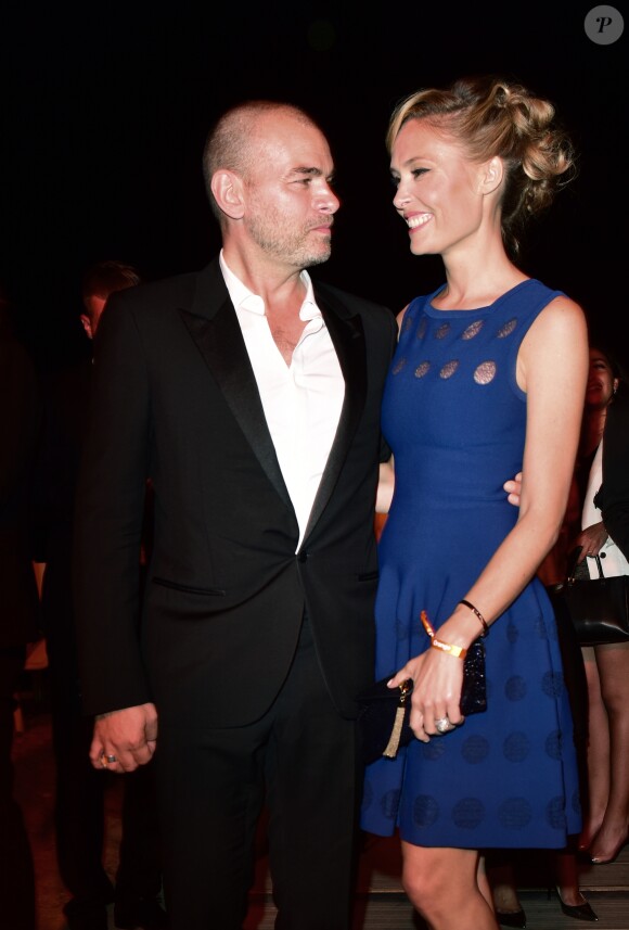 Clovis Cornillac et sa femme Lilou Fogli - Soirée Orange sur la plage du Majestic lors du 70ème Festival International du Film de Cannes, France, le 20 mai 2017. © Giancarlo Gorassini/Bestimage