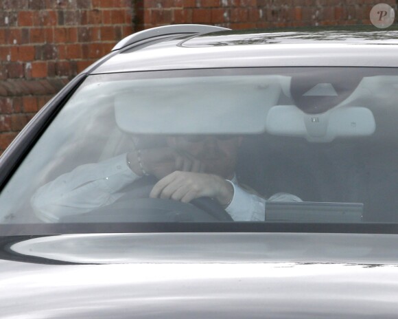 Le prince Harry à bord de son Audi. La présence à ses côtés de Meghan Markle, qu'il est allé chercher à Londres, n'est pas visible - Mariage de Pippa Middleton et James Matthews, à Englefield, Berkshire, Royaume Uni, le 20 mai 2017.