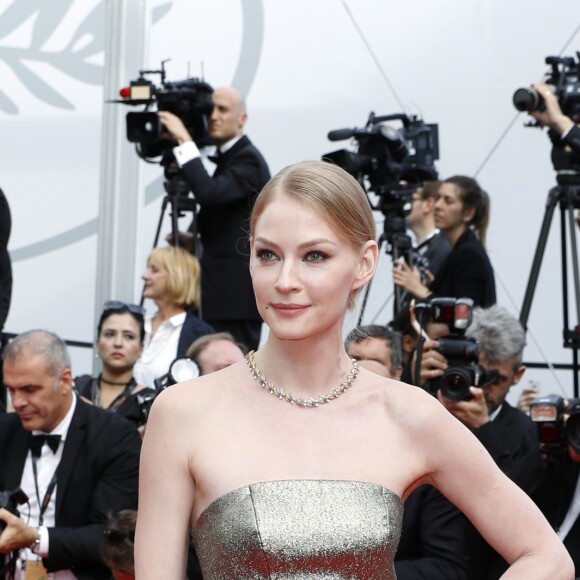 Svetlana Khodchenkova - Montée des marches du film de la Soirée 70ème Anniversaire lors du 70ème Festival International du Film de Cannes. Le 23 mai 2017. © Borde-Jacovides-Moreau/Bestimage