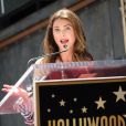 Keri Russell (en souliers Giuseppe Zanotti) reçoit son étoile sur le Walk of Fame à Hollywood, le 30 mai 2017