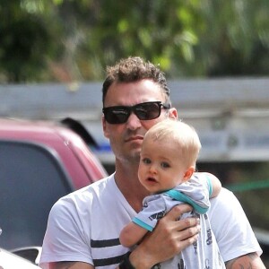 Exclusif - Brian Austin Green et Journey - Megan Fox et son mari Brian Austin Green sont allés déjeuner avec leurs enfants Noah, Journey et Bodhi au restaurant Nobu à Malibu, le 22 mai 2017