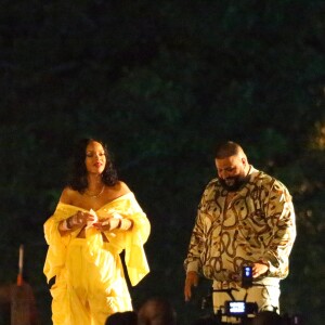 Rihanna, DJ Khaled et Bryson Tiller sur le tournage d'un nouveau clip dans le quartier de Little Haiti à Miami, le 5 juin 2017. © CPA/Bestimage