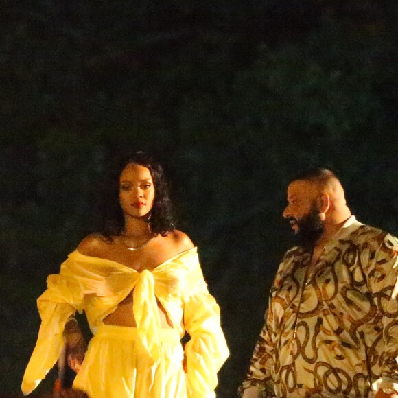 Rihanna, DJ Khaled et Bryson Tiller sur le tournage d'un nouveau clip dans le quartier de Little Haiti à Miami, le 5 juin 2017. © CPA/Bestimage