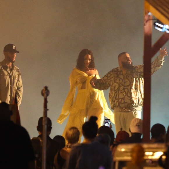 Rihanna, DJ Khaled et Bryson Tiller sur le tournage d'un nouveau clip dans le quartier de Little Haiti à Miami, le 5 juin 2017. © CPA/Bestimage