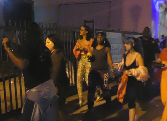 La chanteuse Rihanna sur le tournage de son clip vidéo à Miami, le 5 juin 2017.