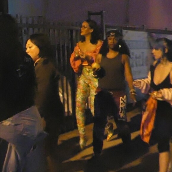 La chanteuse Rihanna sur le tournage de son clip vidéo à Miami, le 5 juin 2017.