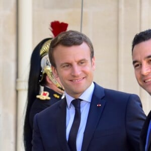 Le président de la République Emmanuel Macron reçoit le président du Guatemala Jimmy Morales au Palais de l'Elysée à Paris, le 8 juin 2017. © Giancarlo Gorassini/Bestimage