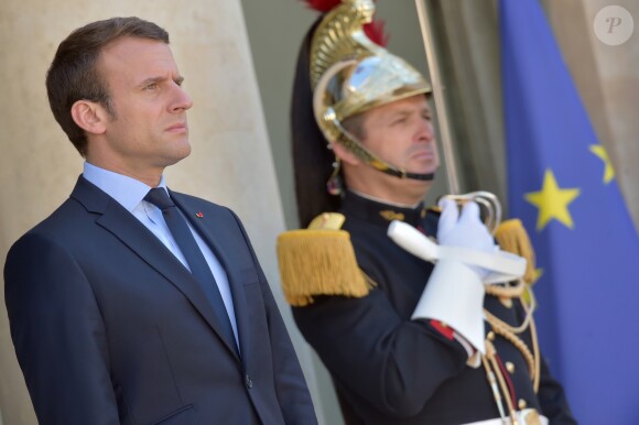 Le président de la République Emmanuel Macron reçoit le président du Guatemala Jimmy Morales au Palais de l'Elysée à Paris, le 8 juin 2017. © Giancarlo Gorassini/Bestimage