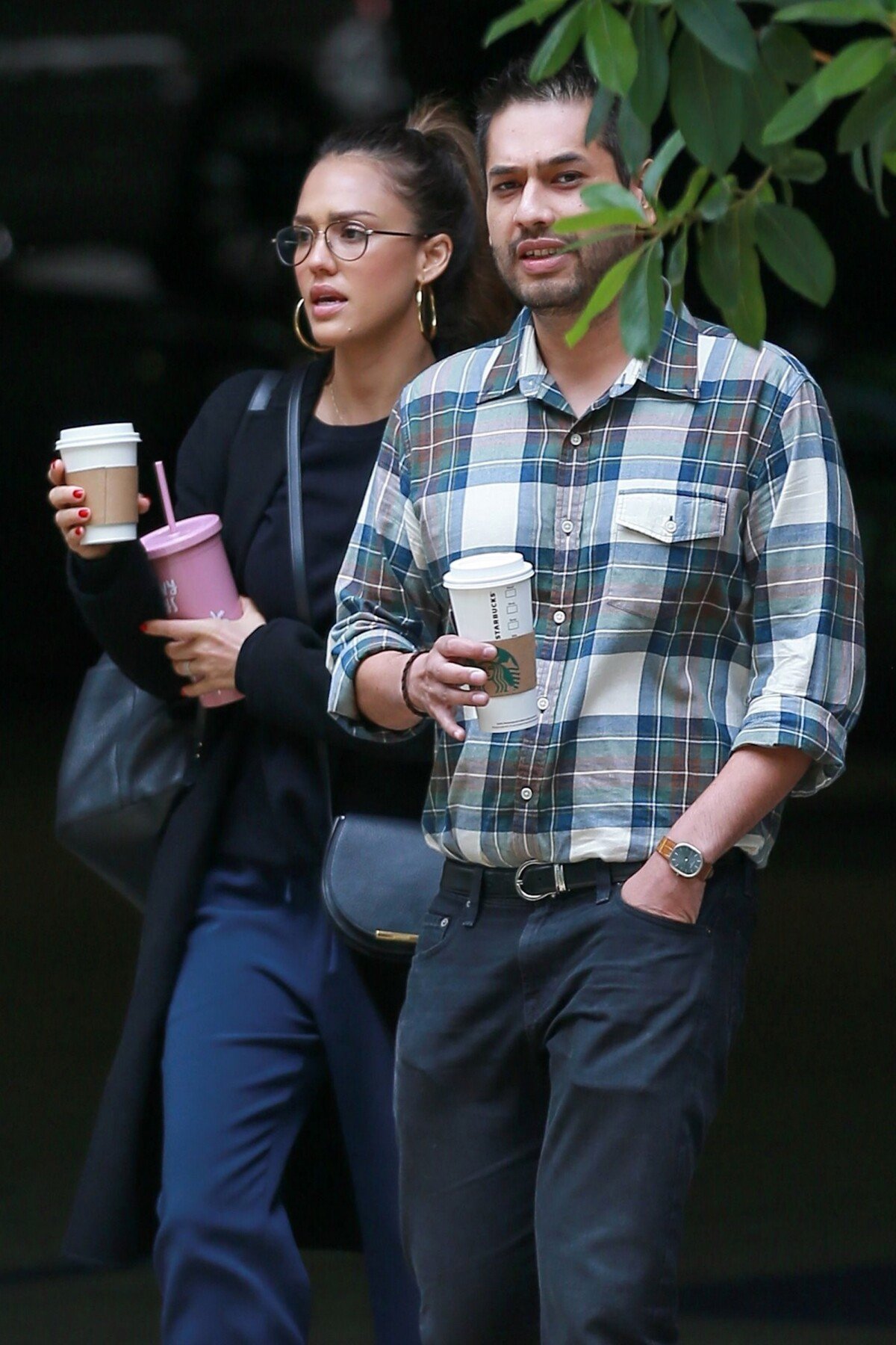 This Date Night Will Make You Swoon: Jessica Alba & Danny Ramirez - 4kf9l10