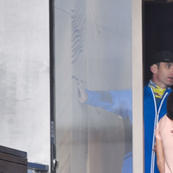 Exclusif - Pippa Middleton, son mari James Matthews et leur coach font un jogging à Sydney, en Australie. Le 31 mai 2017.