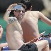 Exclusif - Le joueur de football international espagnol qui évolue au poste de défenseur central au Borussia Dortmund, Marc Bartra en vacances sur un yacht avec des amis à Ibiza le 13 juin 2017.