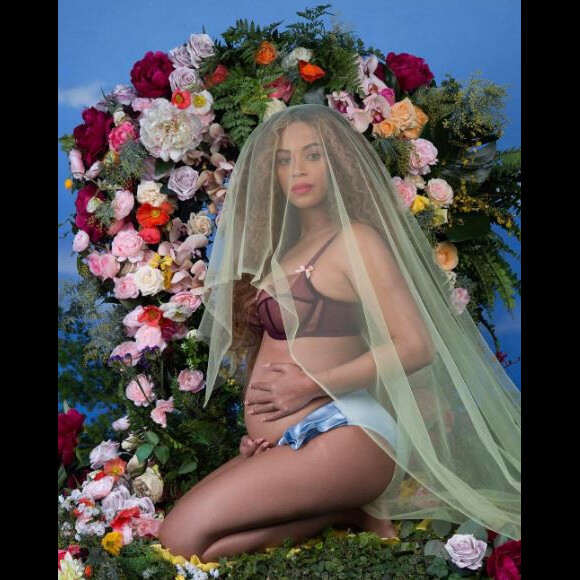 Beyoncé annonce sa grossesse sur Instagram le 1er février 2017.