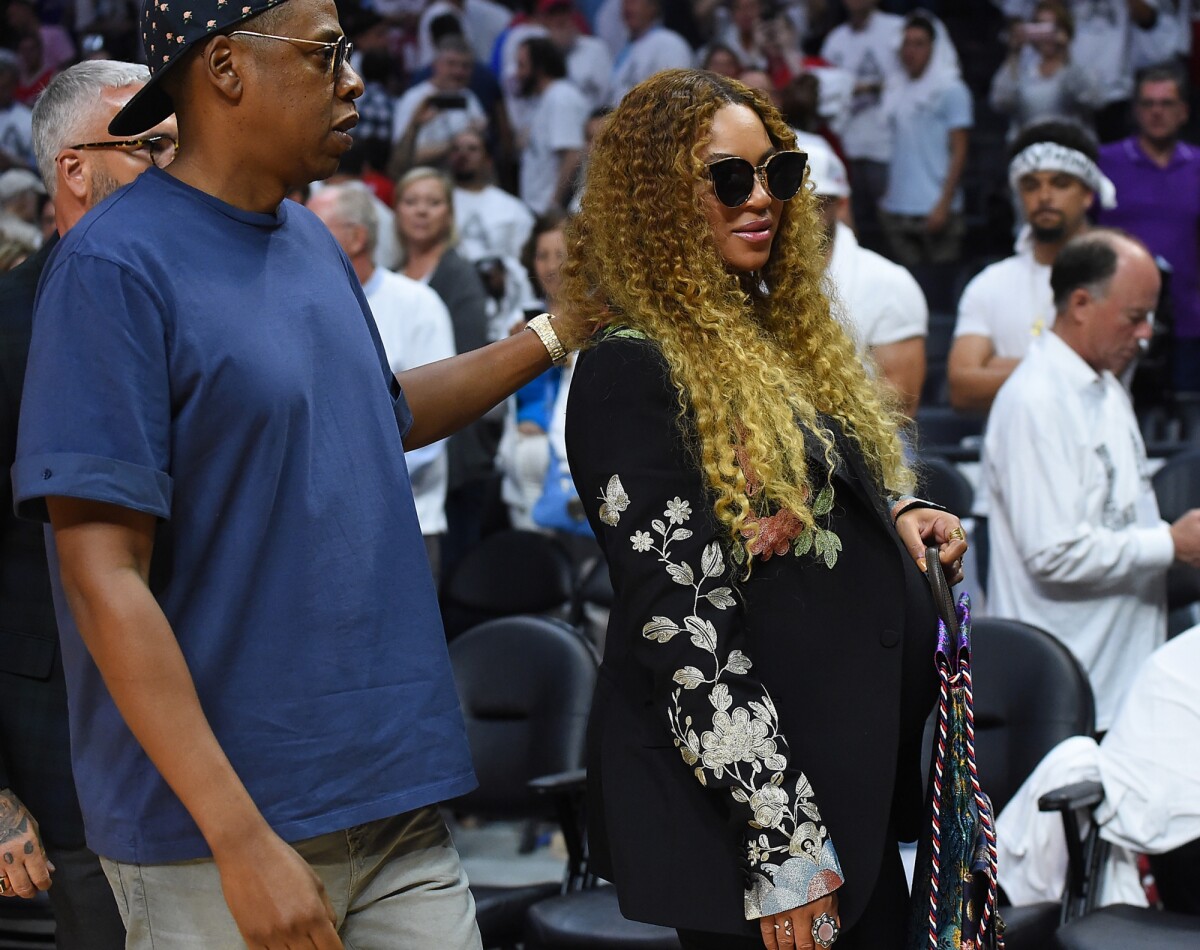 Photo : Beyoncé et Jay Z lors du match de NBA de Clippers de Los ...