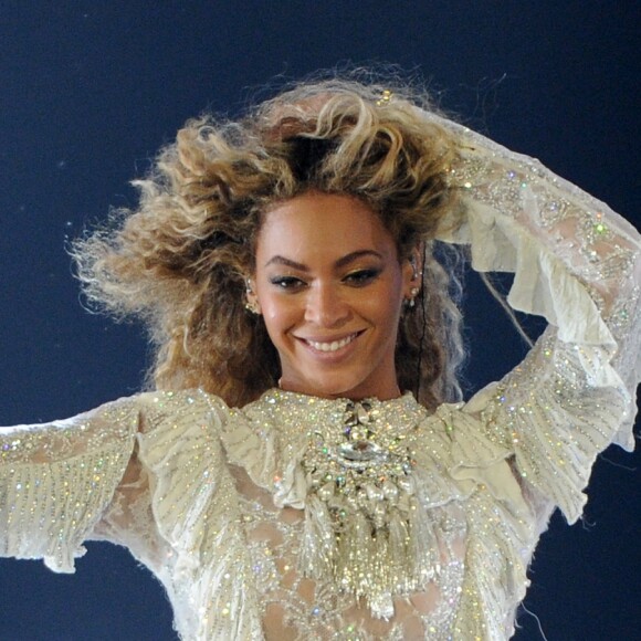 Beyonce sur scène à San Diego pour son Formation World Tour, le 12 mai 2016.