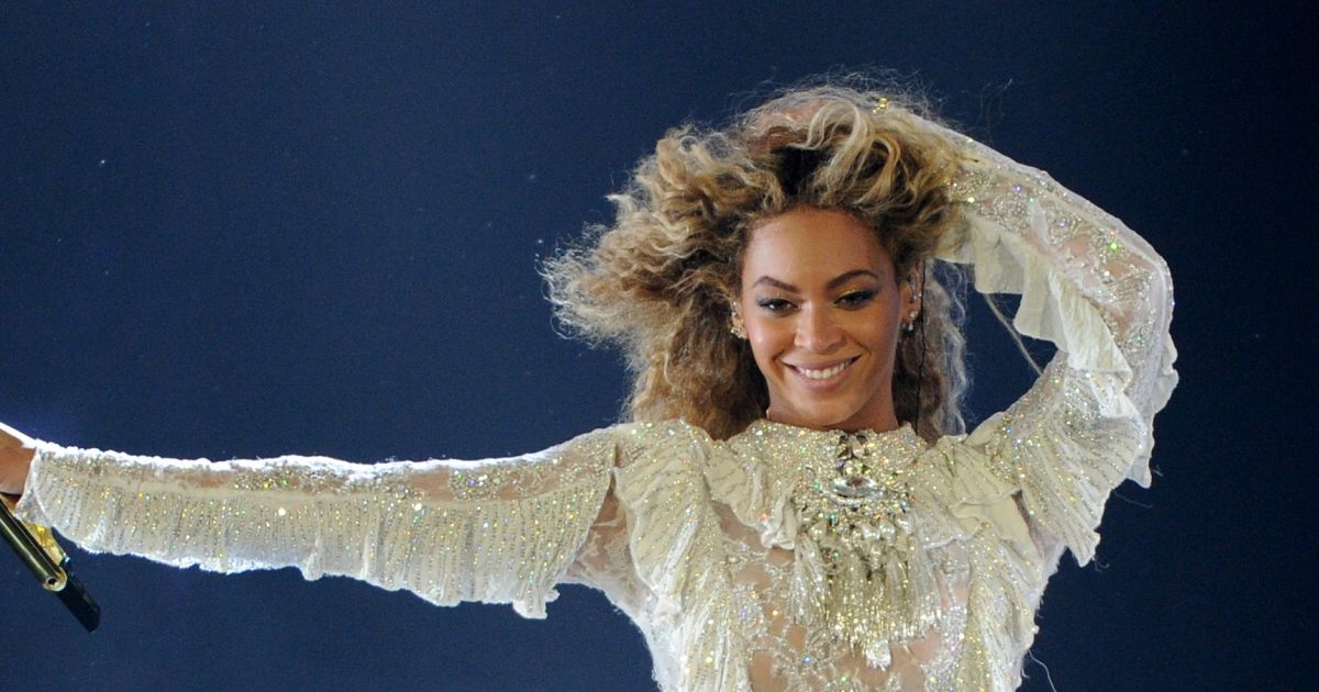 Beyonce sur scène à San Diego pour son Formation World Tour, le 12 mai ...