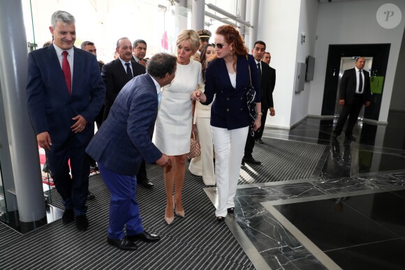 La première dame Brigitte Macron (Trogneux) et la princesse Lalla Salma du Maroc visitent l'exposition "Face à Picasso" au Musée Mohammed VI d'art moderne et contemporain de Rabat, Maroc, le 14 juin 2017. © Sébastien Valiela / Bestimage