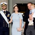 Le prince Carl Philip et la princesse Sofia (Hellqvist), Chris O'Neill et son fils le prince Nicolas - Baptême du prince Oscar de Suède à Stockholm en Suède le 27 mai 2016.