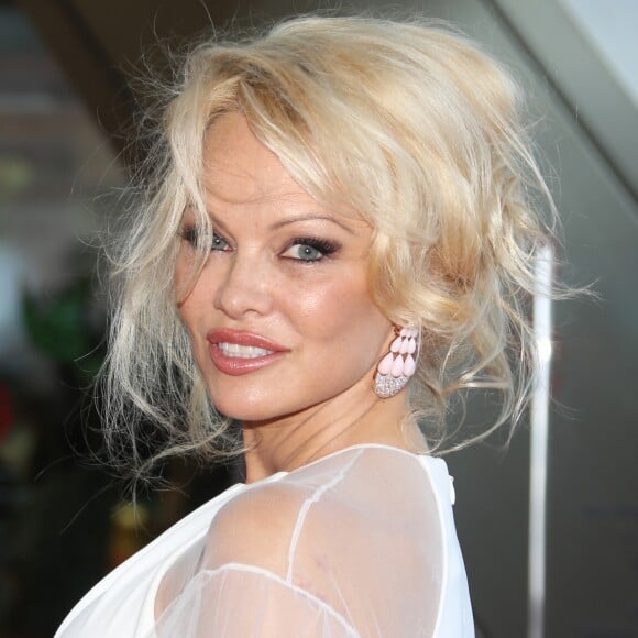 Pamela Anderson lors de l'ouverture de la 57e édition du Festival de la Télévision de Monte-Carlo le 16 juin 2017. © Denis Guignebourg / Bestimage