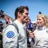 Alexander Wurz et la présentatrice eurosport Liz Halliday lors des 24h du Mans, France, le 17 juin 2017. © V'Images/Bestimage