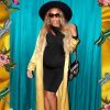 Beyoncé, enceinte de ses jumeaux, pose avec style sur Instagram le 10 mai 2017.