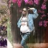 Beyoncé, enceinte de ses jumeaux, dans un look casual sur Instagram, le 4 mai 2017.
