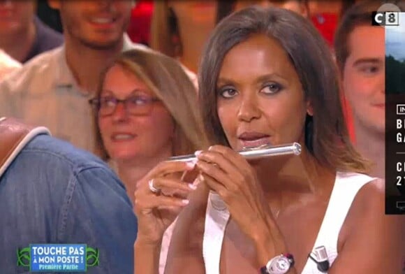 Karine Le Marchand invitée de Cyril Hanouna dans Touche pas à mon poste (C8) le 19 juin 2017 à l'occasion du lancement de la saison 12 de L'amour est dans le pré (M6).