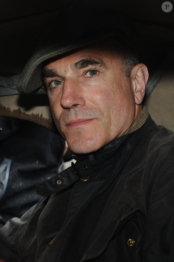 Daniel Day Lewis Daniel Day-Lewis at the Mille Miglia- with vintage cars event(1) id 80496_001 - Course automobile "Mille Miglia" a Brescia en Italie, le 16 mai 2013  The Mille Miglia race with vintage cars event in Brescia - Italy - 16th may 201316/05/2013 - Brescia