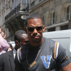 Victor Cruz - Arrivées au défilé de mode Louis Vuitton Hommes printemps-été 2018 au Palais Royal à Paris, le 22 juin 2017. © CVS/Veeren/Bestimage