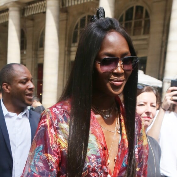 Naomi Campbell - Sorties du défilé de mode Louis Vuitton Hommes printemps-été 2018 au Palais Royal à Paris, le 22 juin 2017. © CVS/Veeren/Bestimage