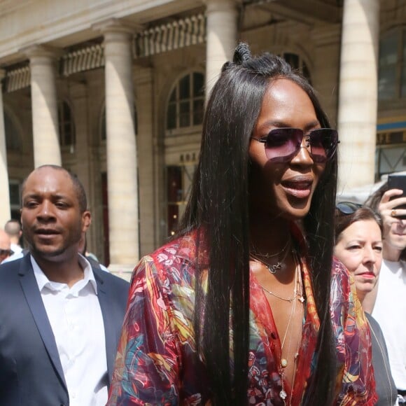 Naomi Campbell - Sorties du défilé de mode Louis Vuitton Hommes printemps-été 2018 au Palais Royal à Paris, le 22 juin 2017. © CVS/Veeren/Bestimage