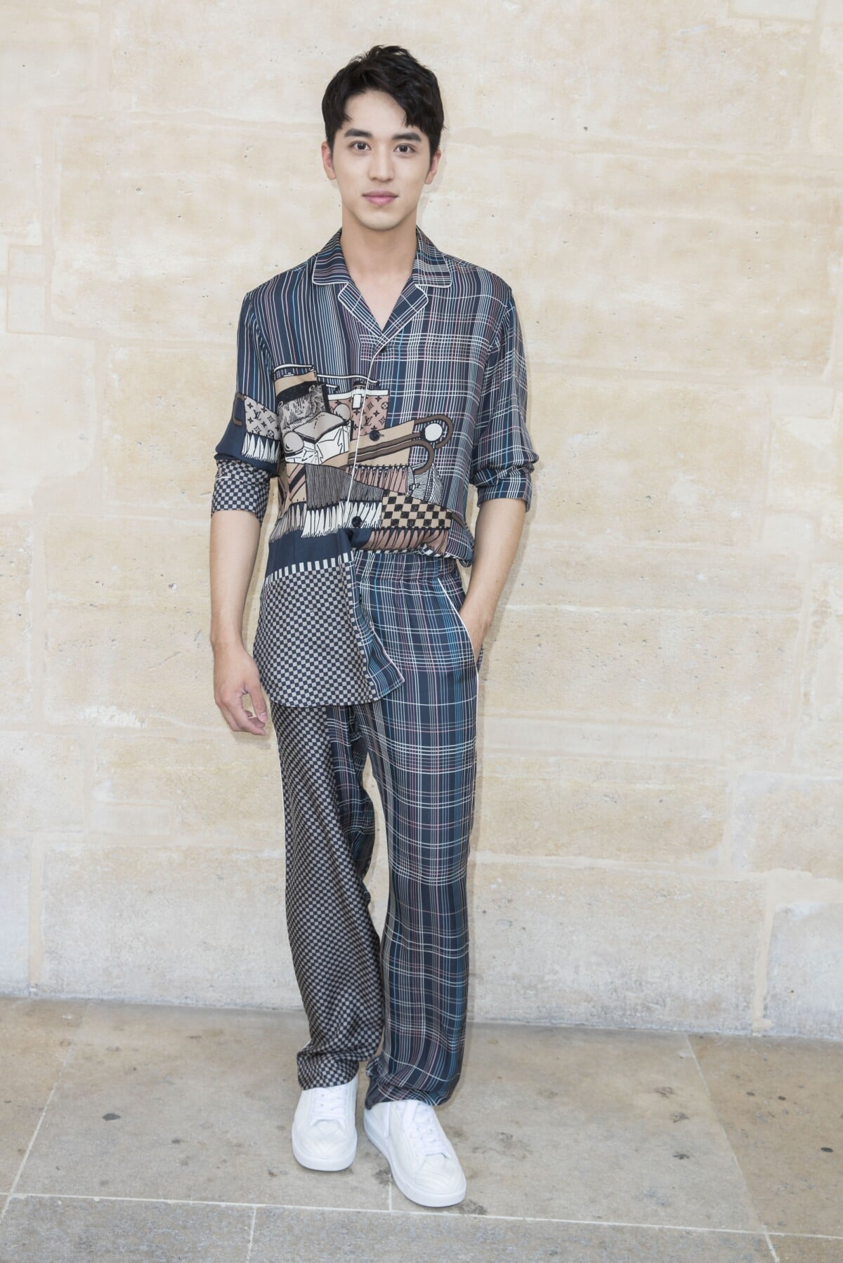 Photo : Xu Weizhou - People au photocall du défilé de mode Louis ...