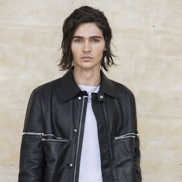 Will Peltz - People au photocall du défilé de mode Louis Vuitton Hommes printemps-été 2018 au Palais Royal à Paris, le 22 juin 2017. © Olivier Borde/Bestimage