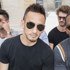 Hidetoshi Nakata et Victor Cruz - People en front row au défilé de mode Louis Vuitton Hommes printemps-été 2018 au Palais Royal à Paris, le 22 juin 2017. © Olivier Borde/Bestimage