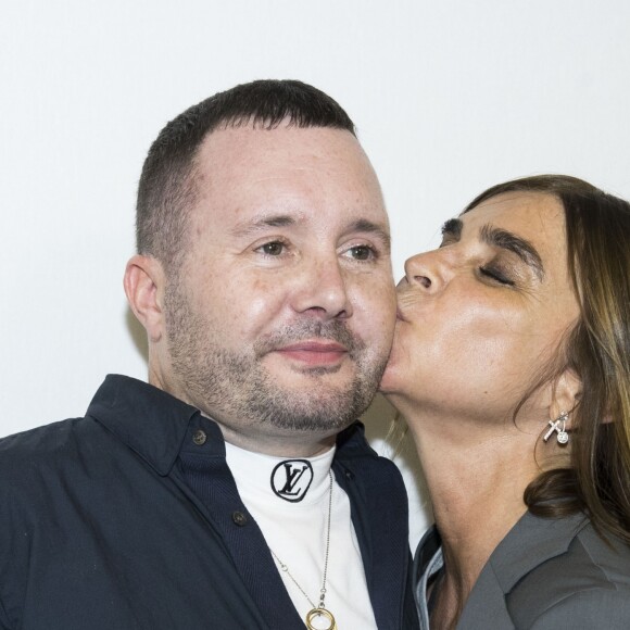 Le styliste Kim Jones et Carine Roitfeld - Backstage du défilé de mode Louis Vuitton Hommes printemps-été 2018 au Palais Royal à Paris. Le 22 juin 2017. © Olivier Borde / Bestimage