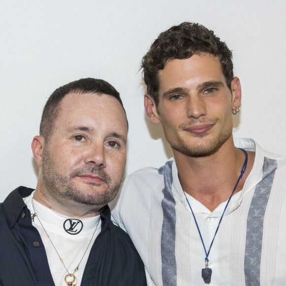 Le styliste Kim Jones et Jérémie Laheurte - Backstage du défilé de mode Louis Vuitton Hommes printemps-été 2018 au Palais Royal à Paris. Le 22 juin 2017. © Olivier Borde / Bestimage