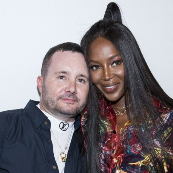 Le styliste Kim Jones et Naomi Campbell - Backstage du défilé de mode Louis Vuitton Hommes printemps-été 2018 au Palais Royal à Paris. Le 22 juin 2017. © Olivier Borde / Bestimage