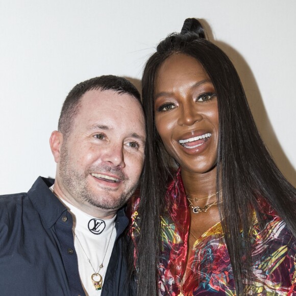 Le styliste Kim Jones et Naomi Campbell - Backstage du défilé de mode Louis Vuitton Hommes printemps-été 2018 au Palais Royal à Paris. Le 22 juin 2017. © Olivier Borde / Bestimage