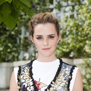 Photocall de Emma Watson (robe Louis Vuitton) à l'hôtel Le Bristol Paris le 22 juin 2017. © Pierre Perusseau / Bestimage