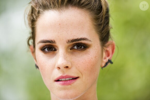 Photocall de Emma Watson (robe Louis Vuitton) à l'hôtel Le Bristol Paris le 22 juin 2017. © Pierre Perusseau / Bestimage