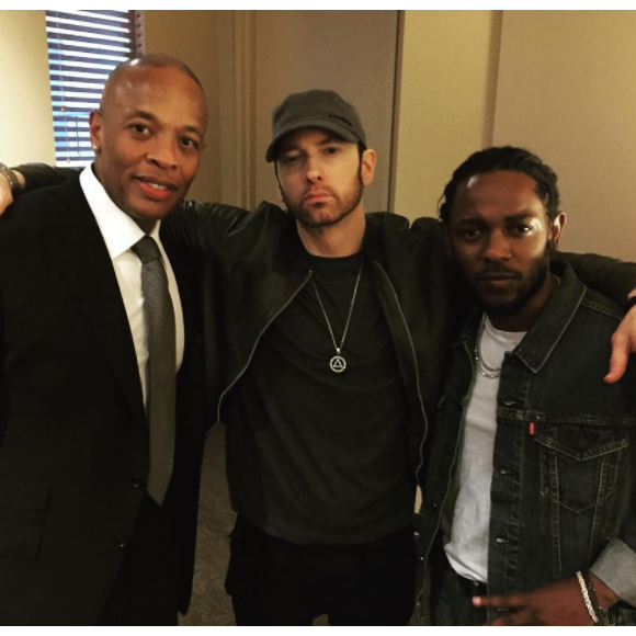 Eminem (Marshall Mathers III) entouré de Dr. Dre et Kendrick Lamar le 22 juin 2017 à Los Angeles lors de l'avant-première du documentaire HBO The Defiant Ones. Photo Instagram Eminem.